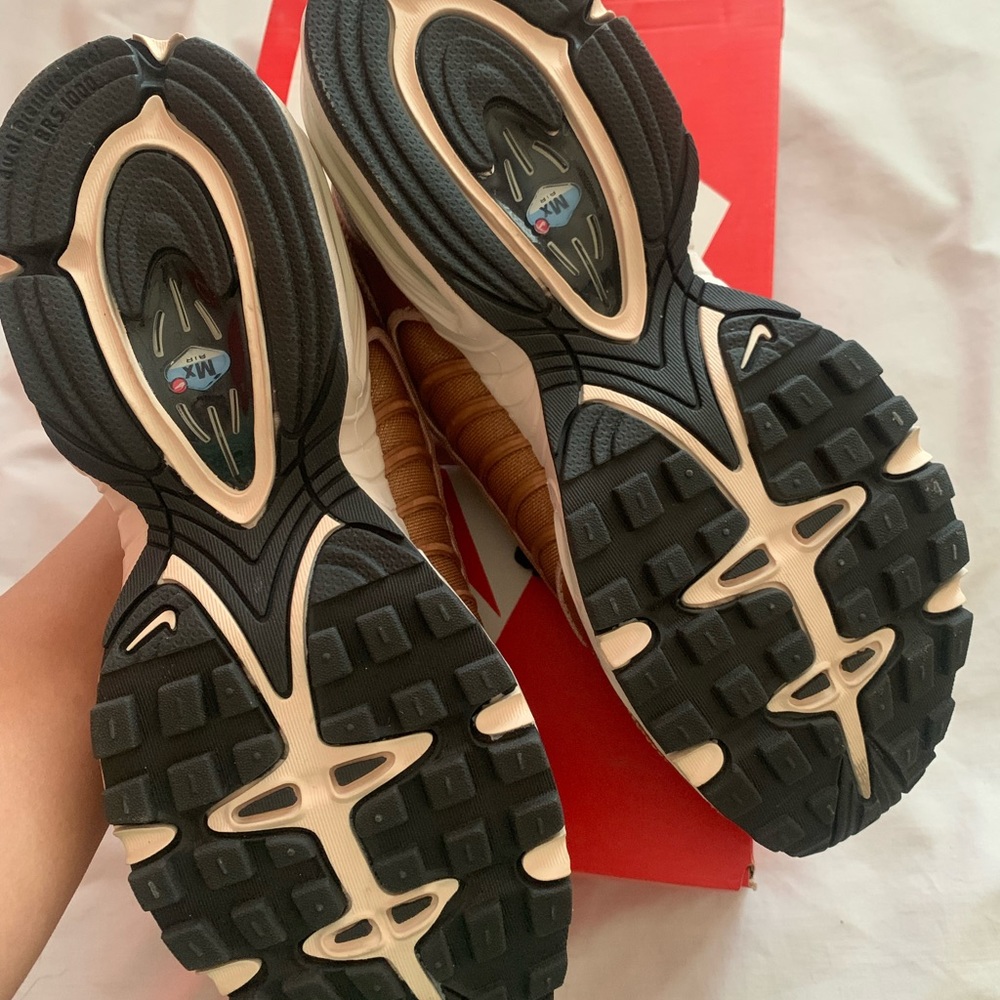 Nike Air Max Tailwind 4, Red Bronze, Wmns 6 - Picture 3 of 5